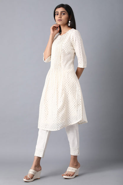 White Round Neck Embroidered kurta