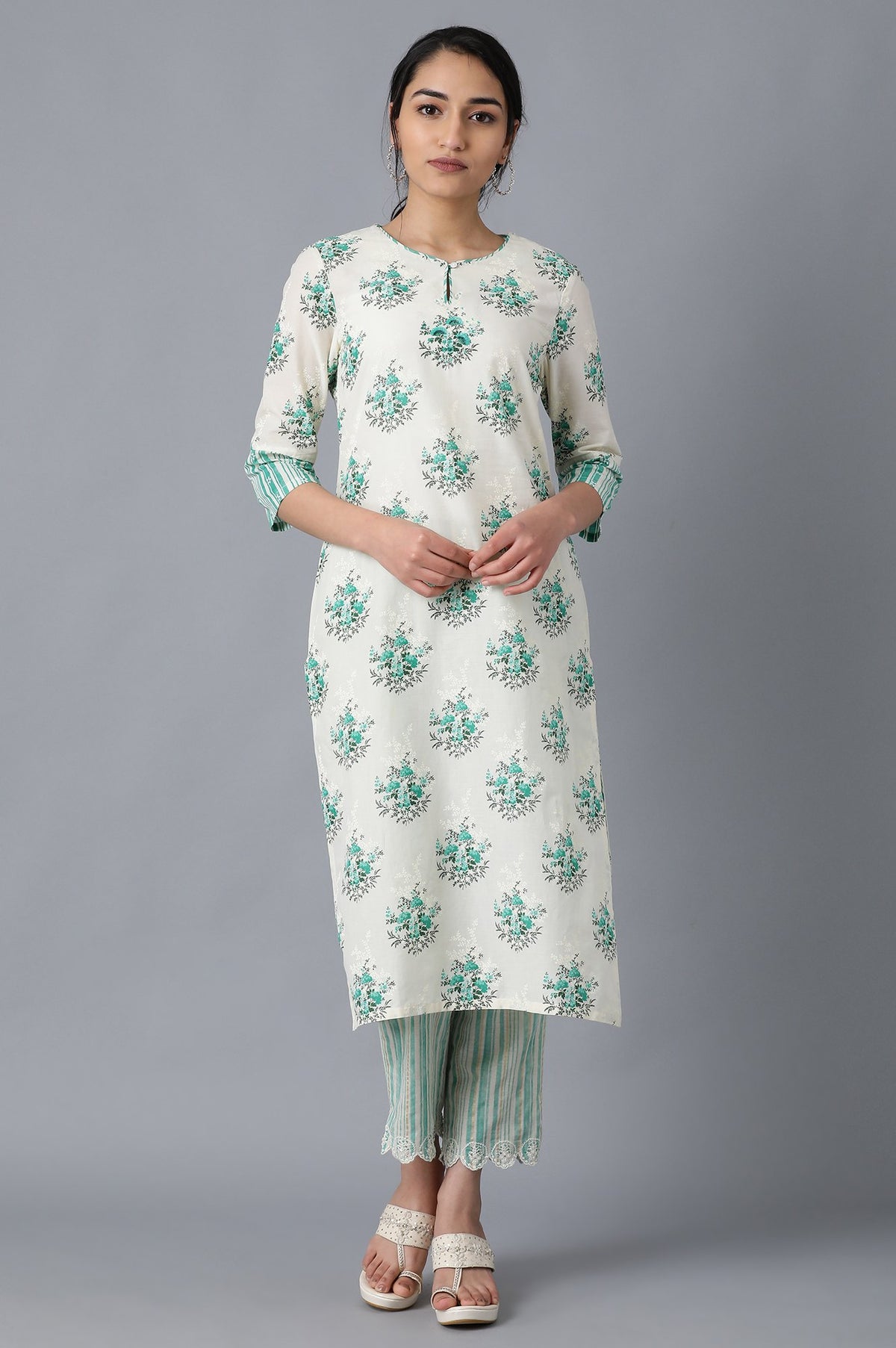Green And White Printed Straight Kurta In Round Neck - XS