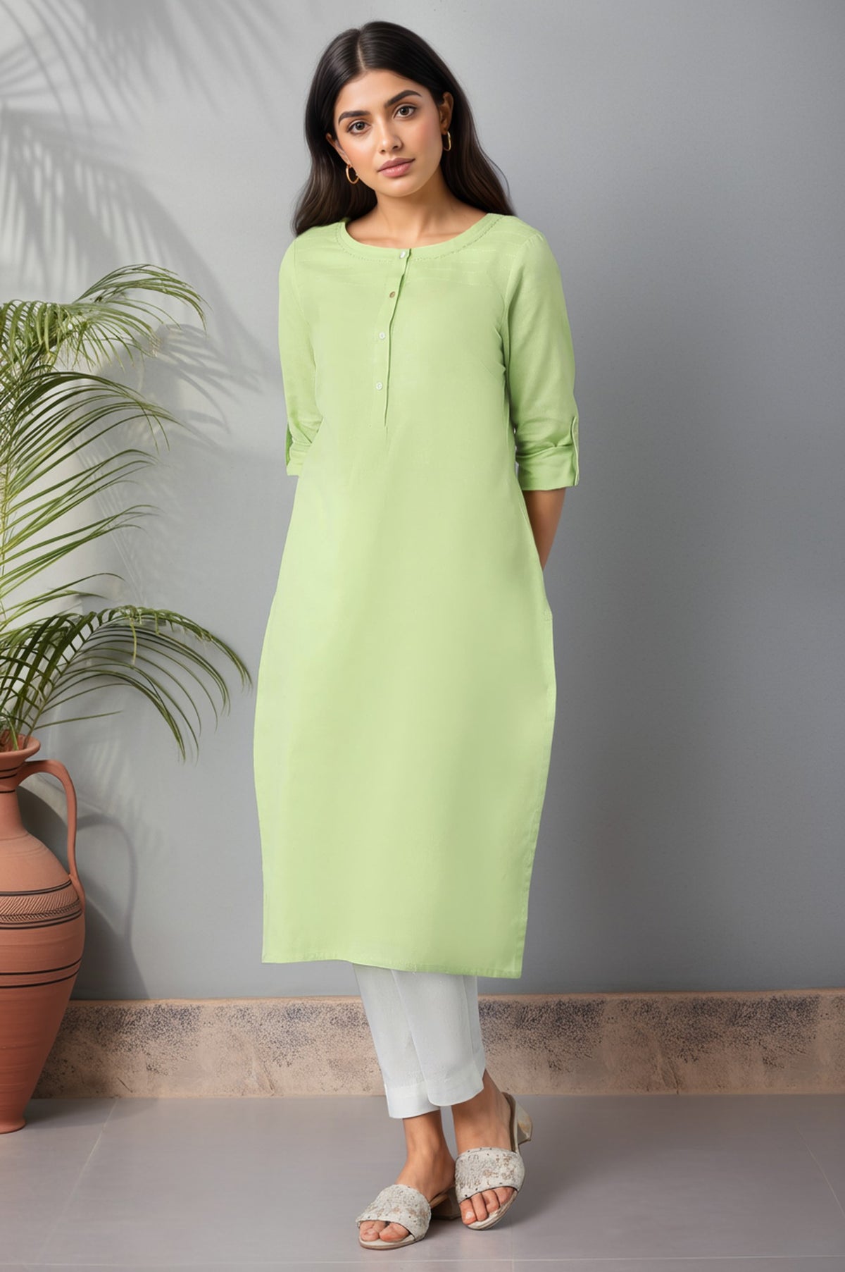 Green Round Neck Solid kurta - XS