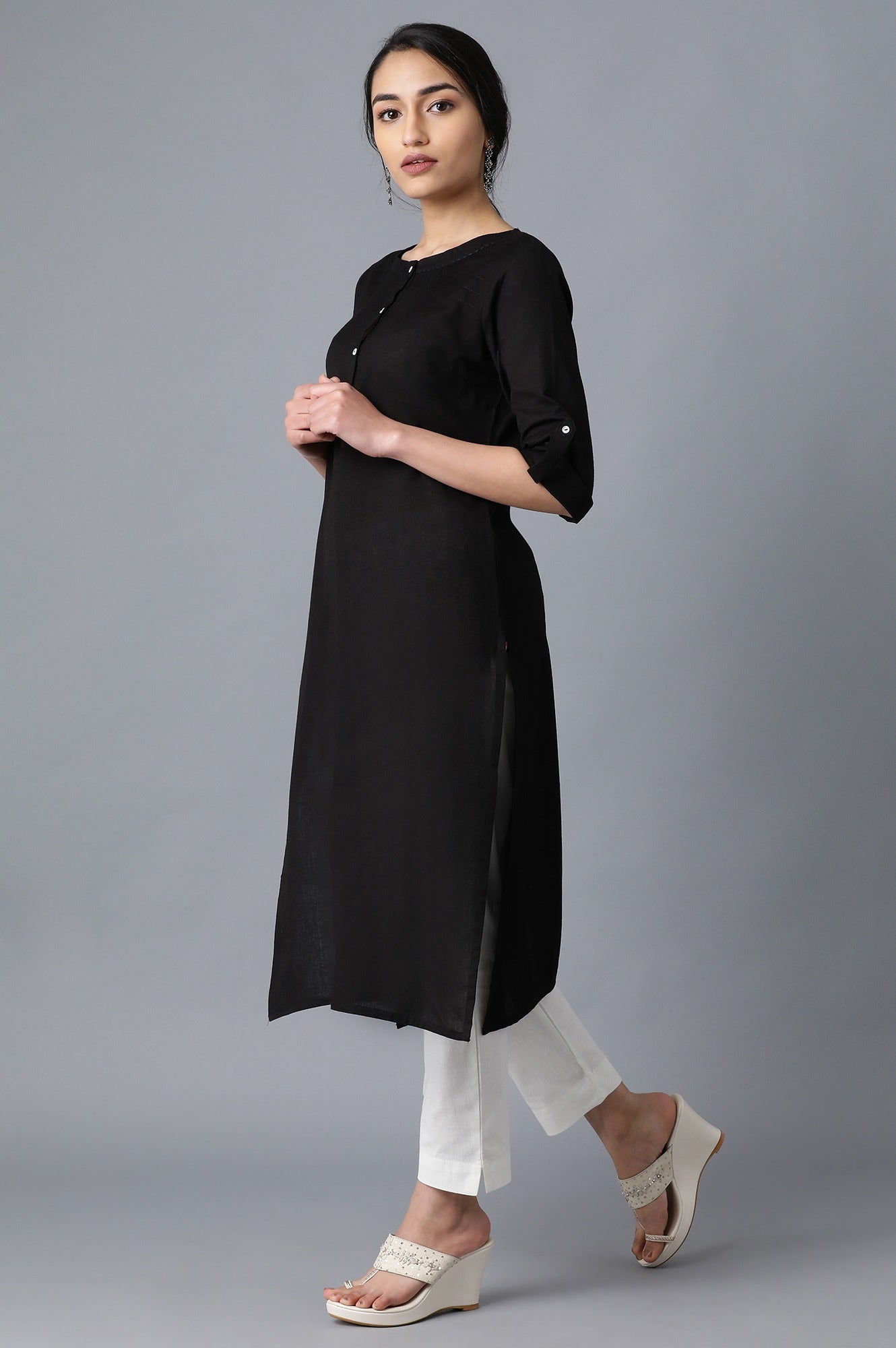 Black Round Neck Solid kurta