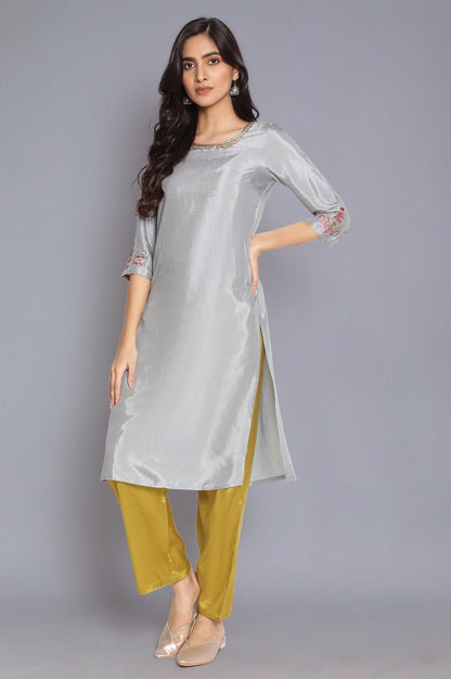 Olive Green Solid Straight Pants - wforwoman