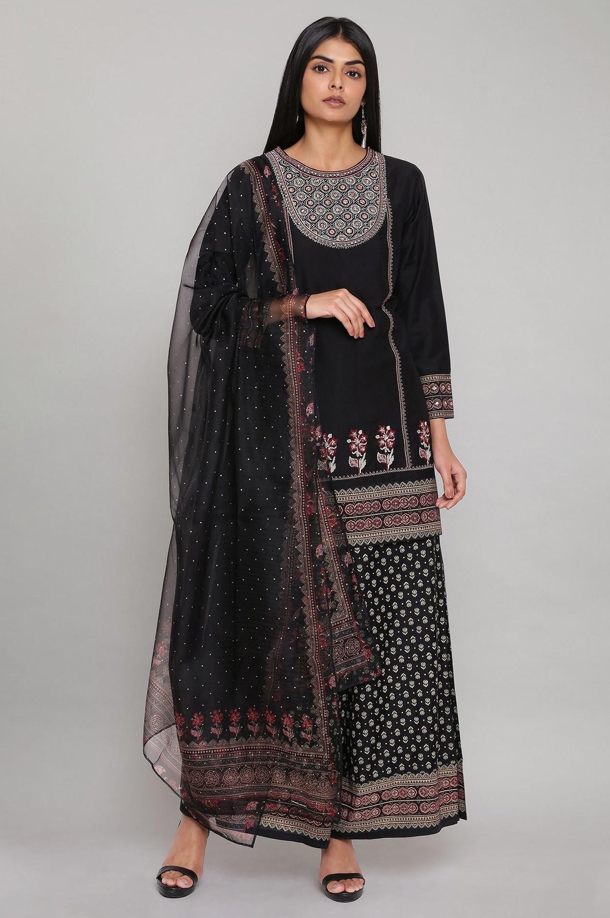 Black Short kurta Parallel Pants Dupatta Set - 6
