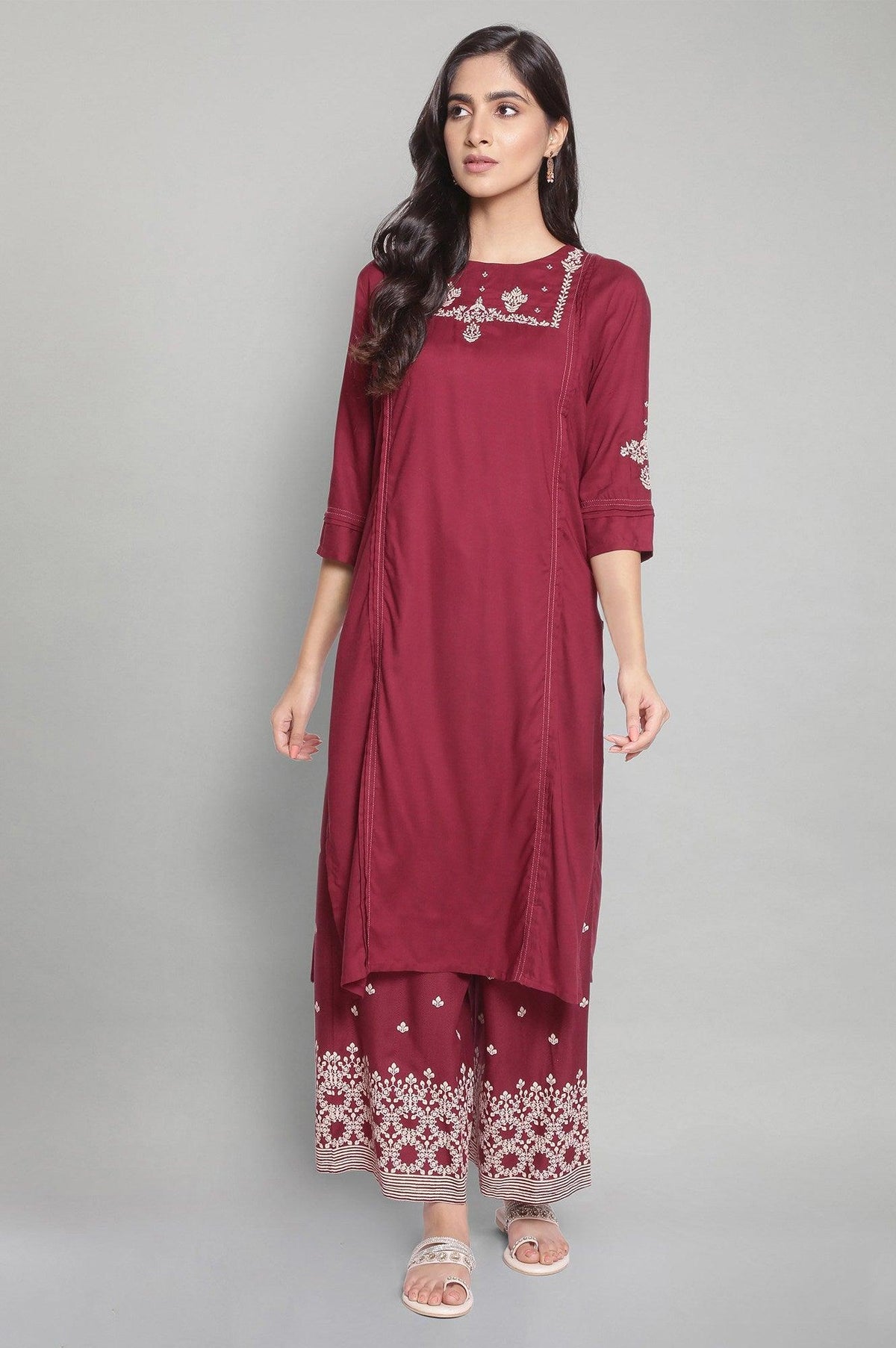 Maroon Solid kurta with Embroidery - XS