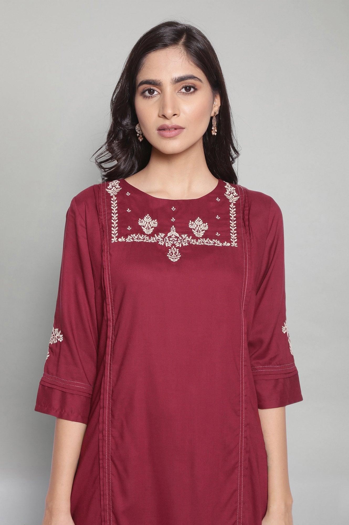 Maroon Solid kurta with Embroidery - wforwoman