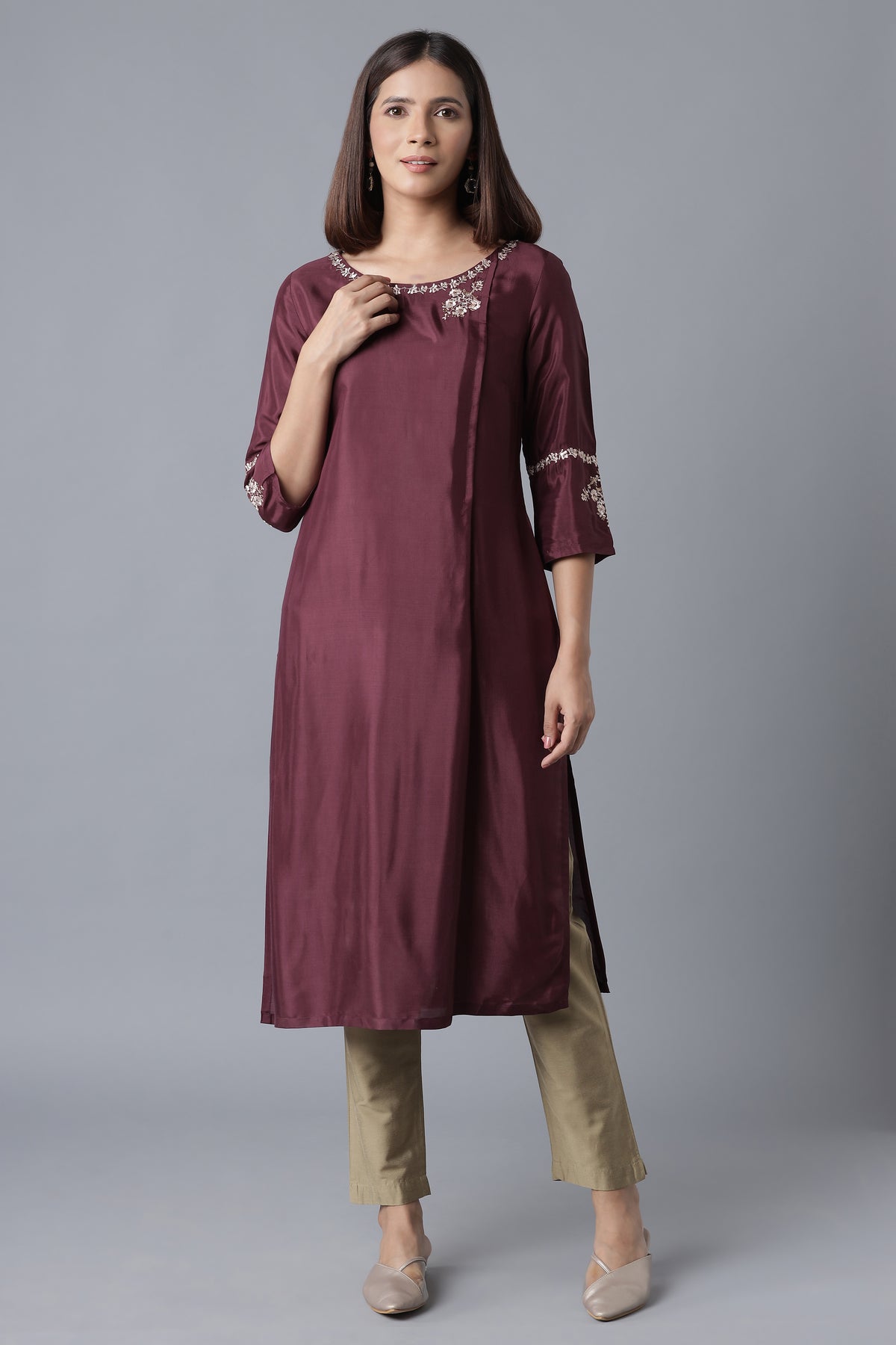 Wine Embroidered kurta - XS