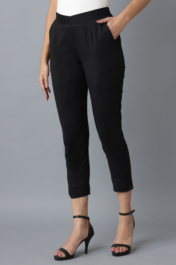 Elleven Women's Black Solid Straight Fit Cotton Trousers With Roll Up Hem