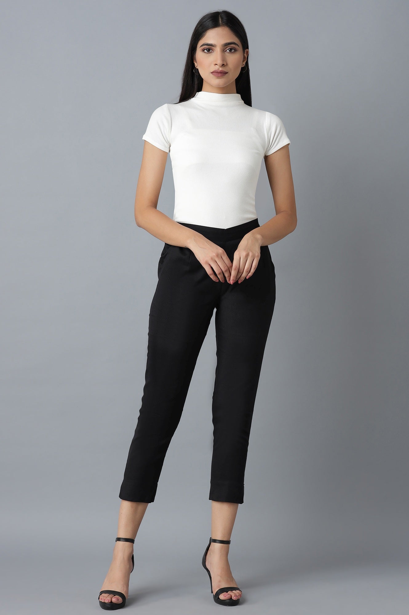 Black Solid Straight Fit Cotton Trousers With Roll Up Hem