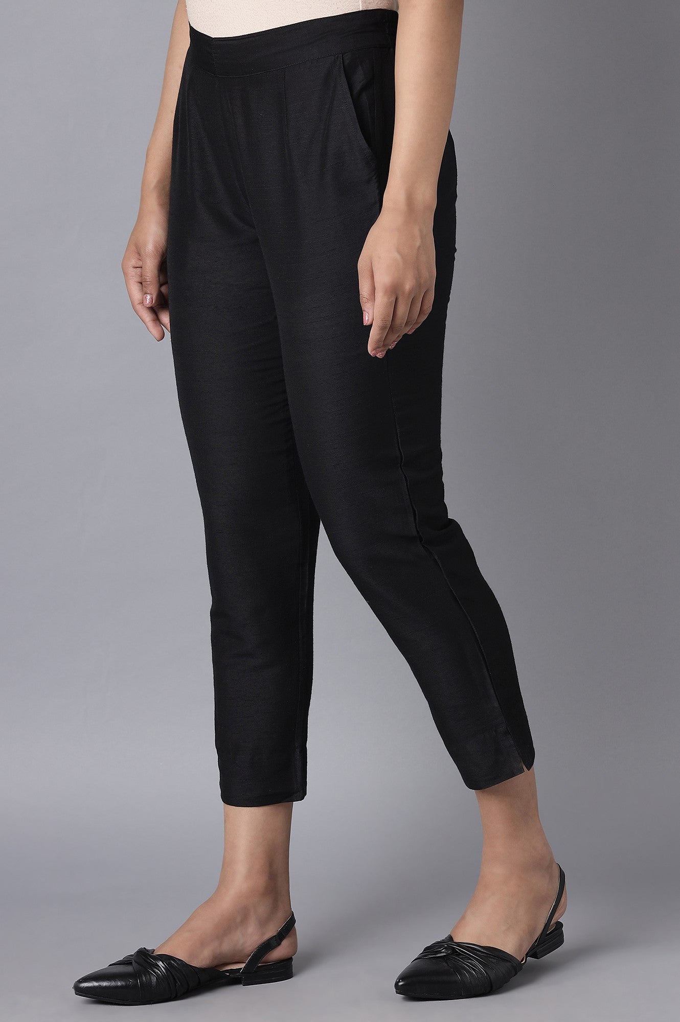 Black Solid Straight Fit Trousers With Elasticated Waist