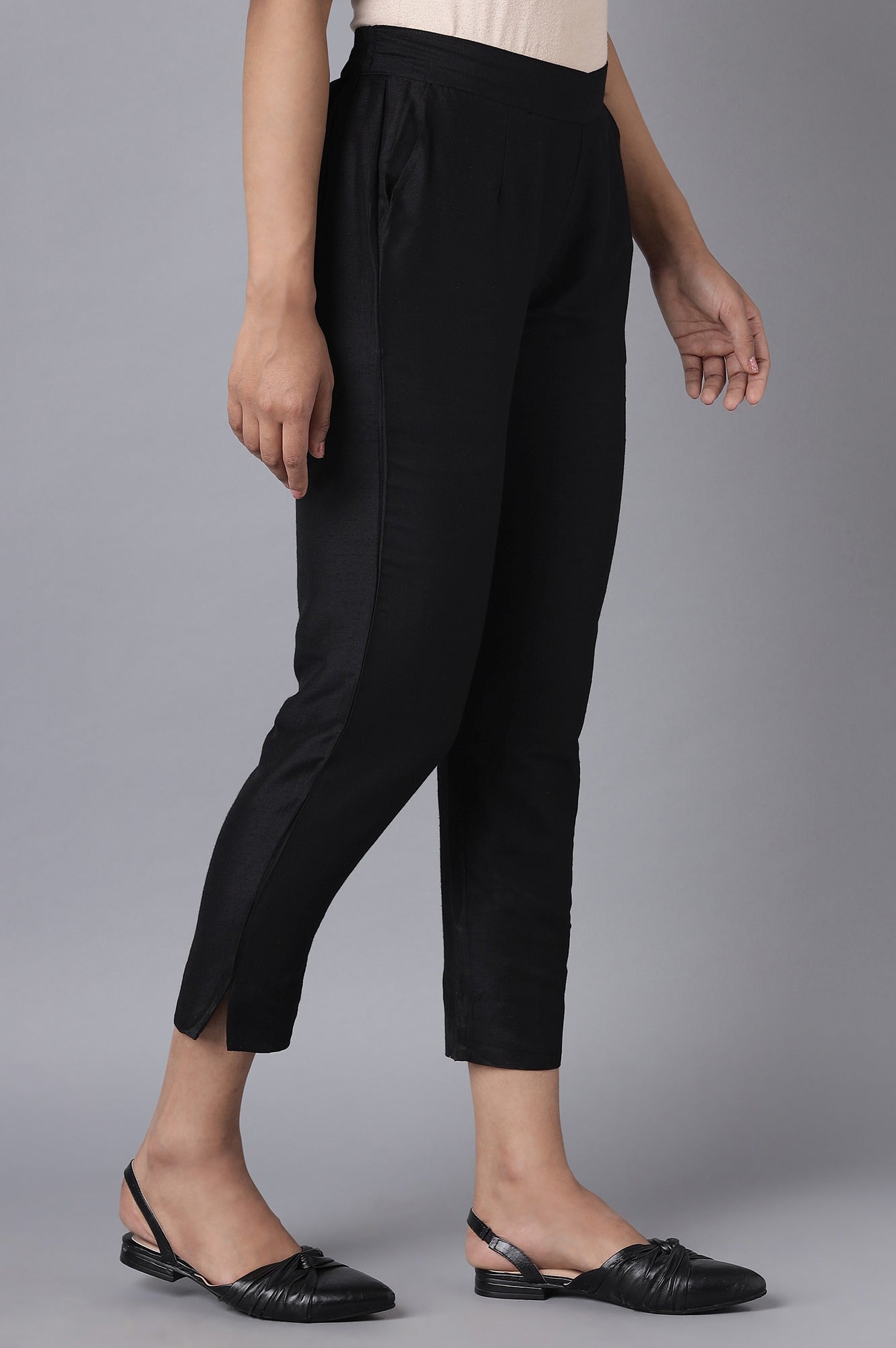 Black Solid Straight Fit Trousers With Elasticated Waist