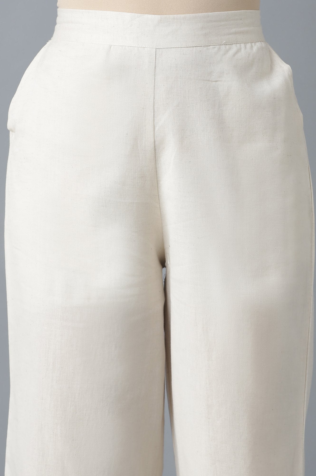 Off White Solid Straight Fit Cotton Culottes With Elasticated Waist
