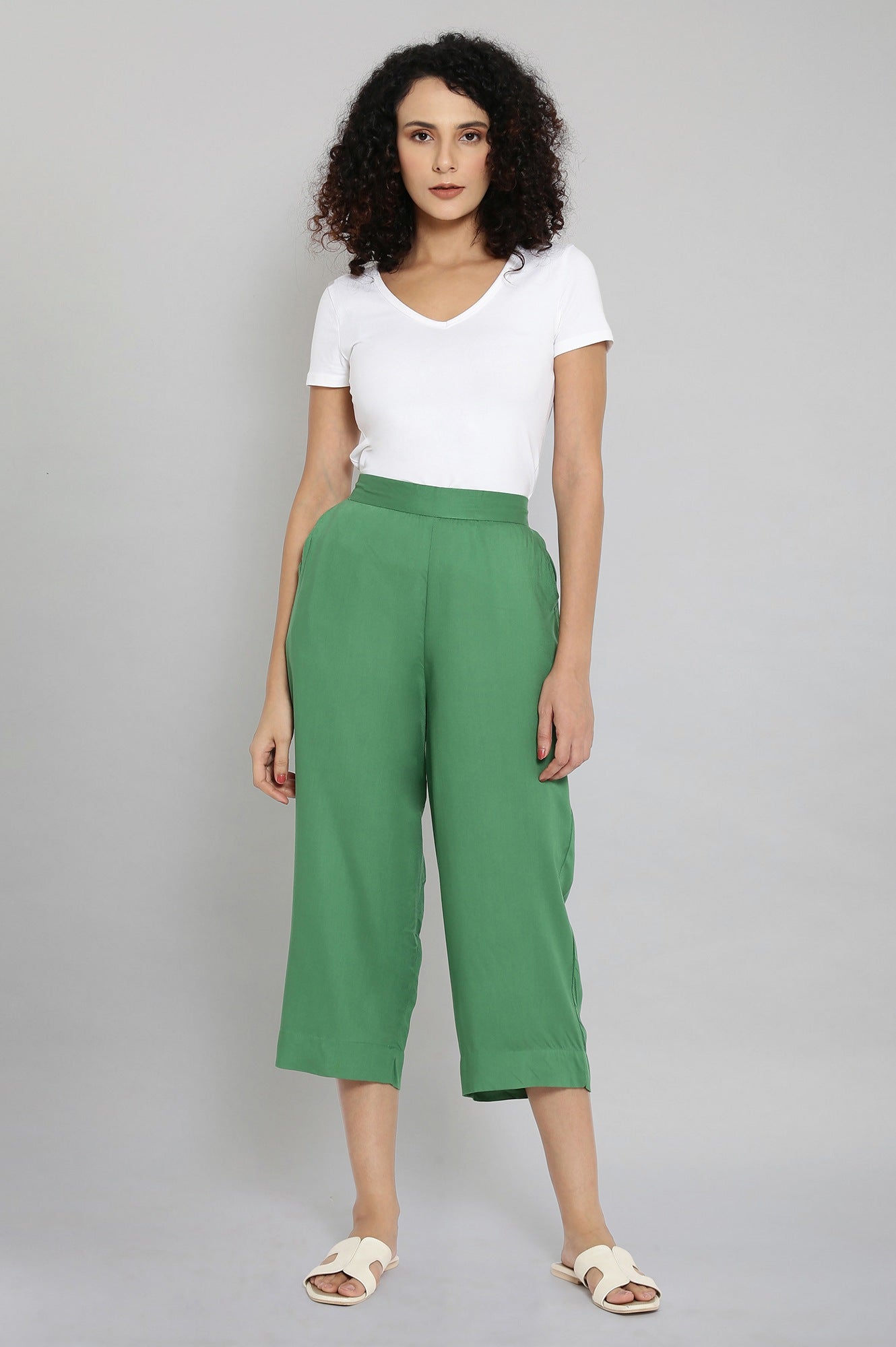 Muted Sage Green Solid Straight Fit Cotton Culottes With Elasticated Waist