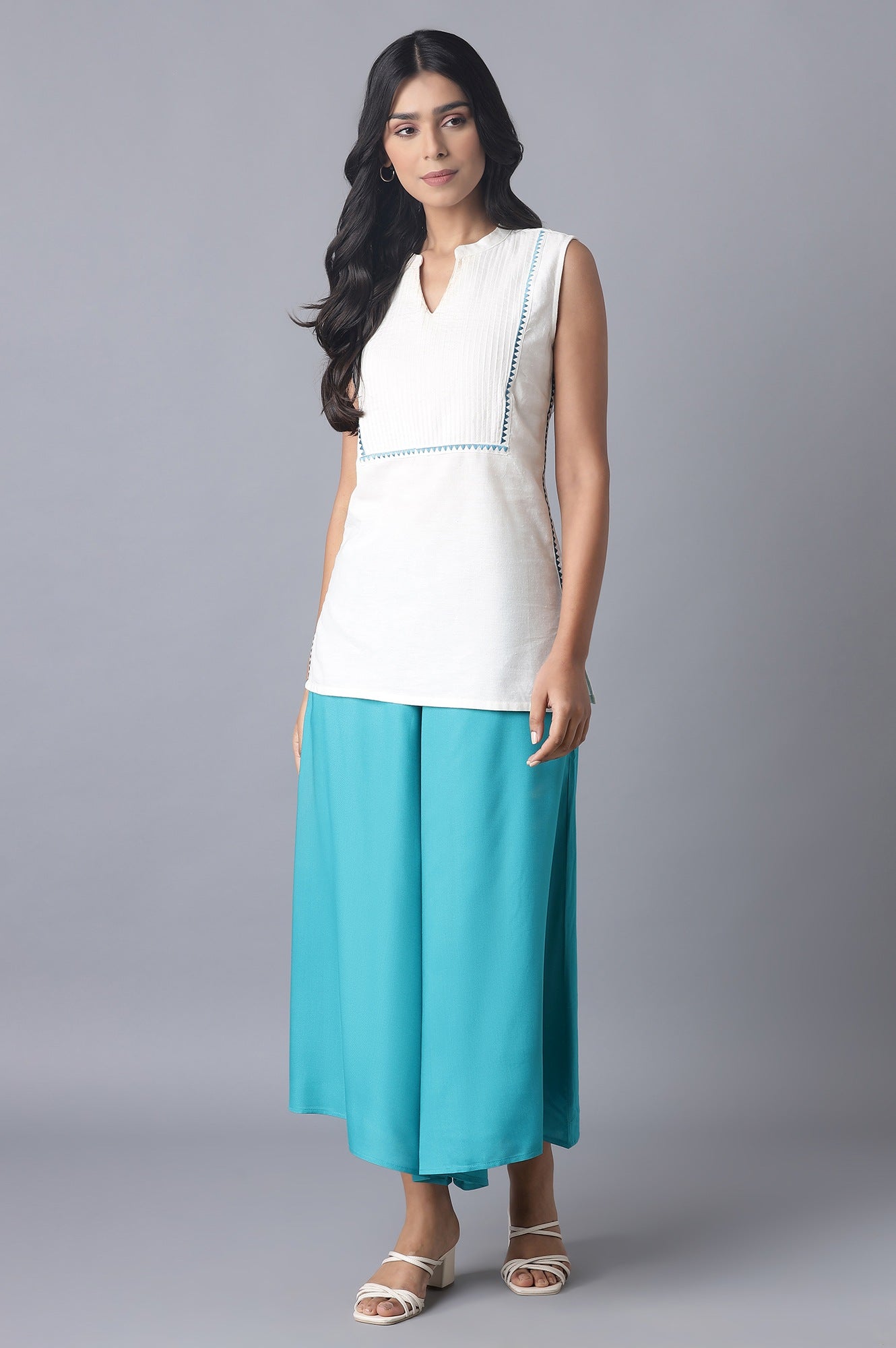 Turquoise Blue Solid Flared Cotton Culottes with Drawstring