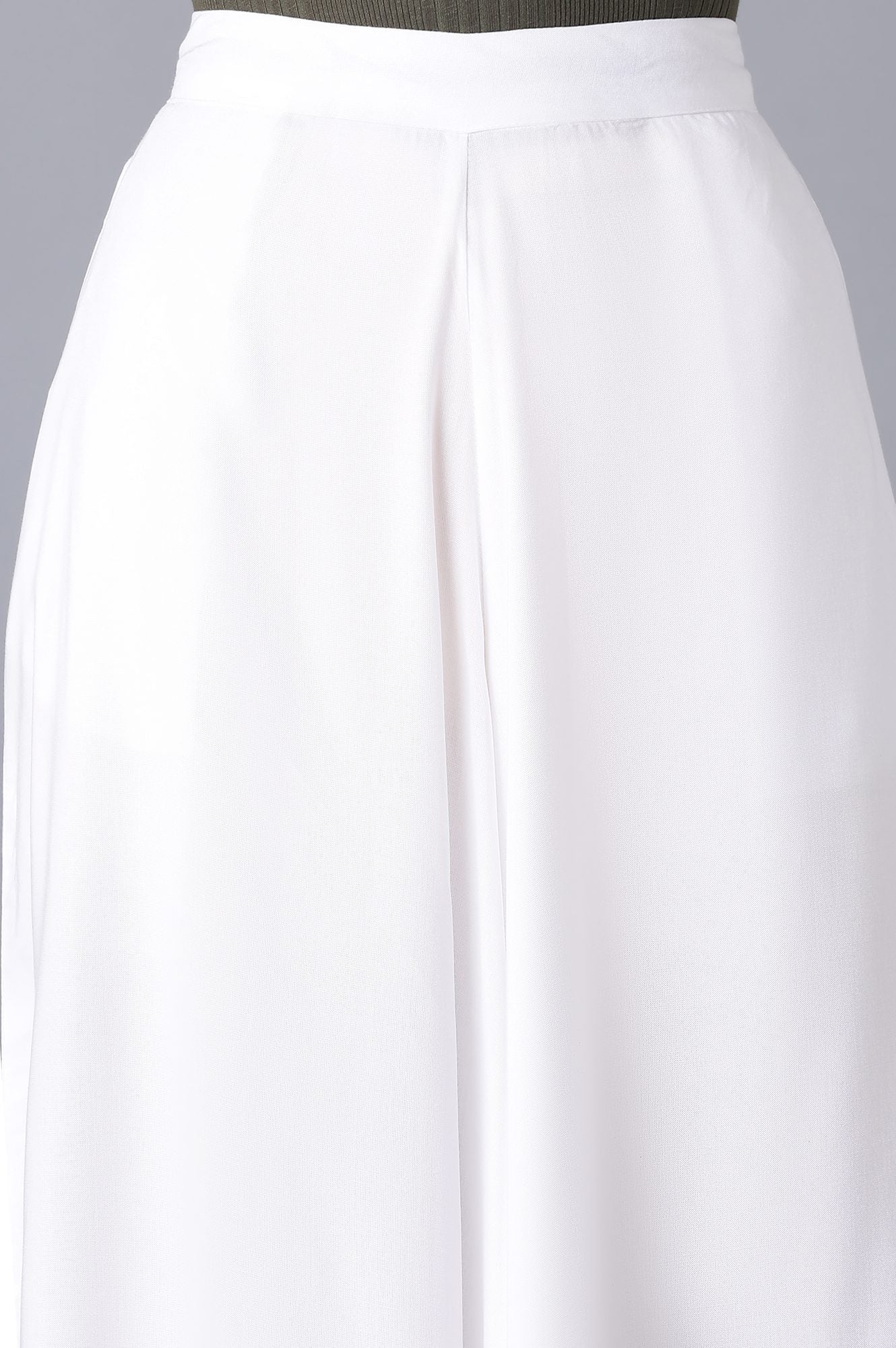 White Solid Flared Culottes With Drawstring