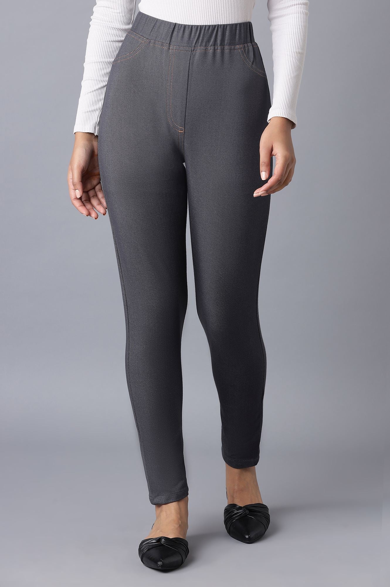 Grey Solid Skinny Fit Cotton Jeggings With Elasticated Waist