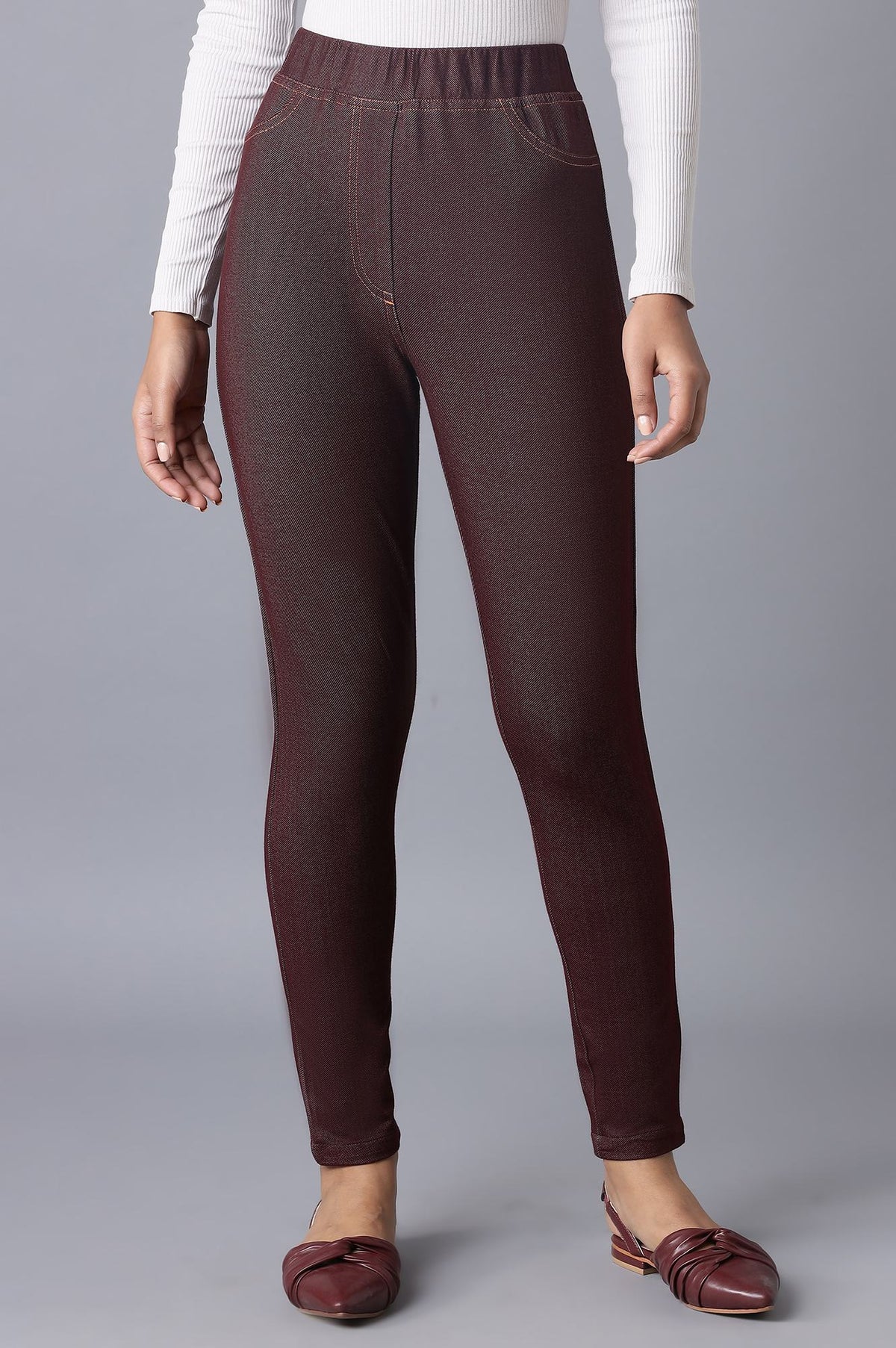 Elleven Women's Maroon Solid Skinny Fit Cotton Jeggings With Elasticated Waist - S