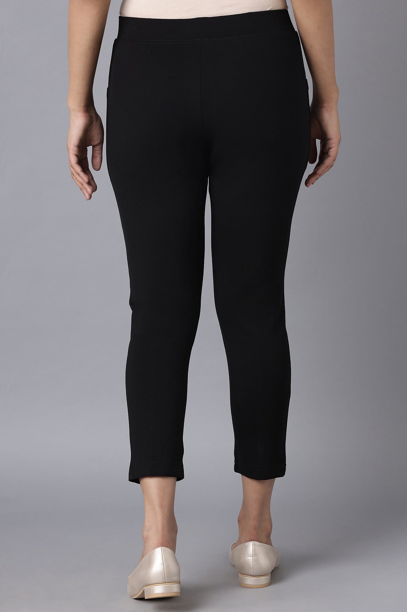 Black Solid Straight Fit Tights With Elasticated Waistband