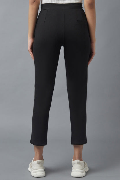 Black Solid Straight Fit Trousers With Pintuck Detail
