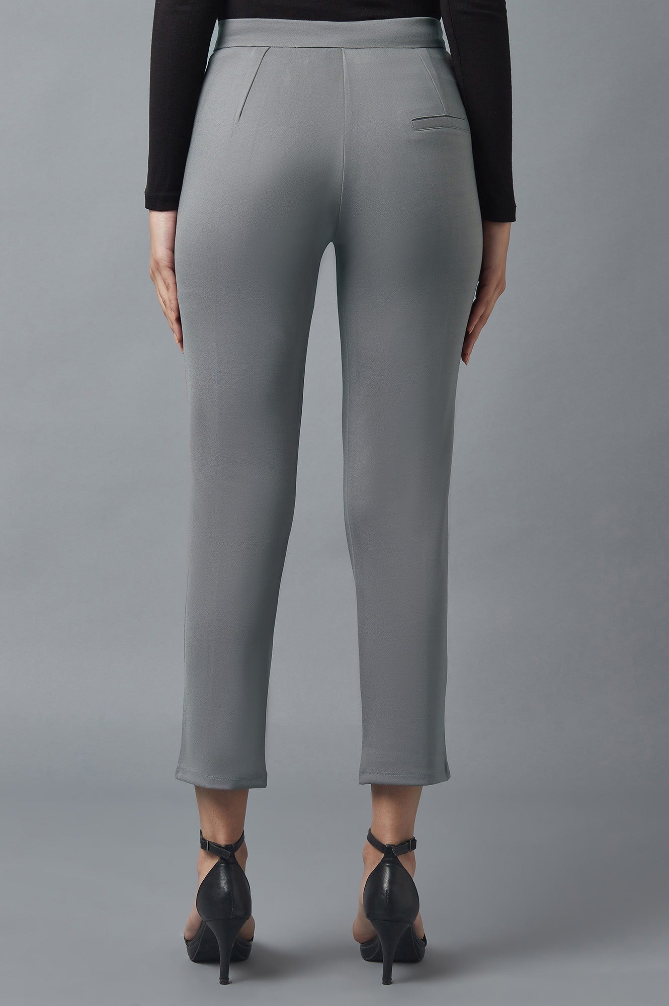 Grey Solid Straight Fit Trousers With Pintuck Detail