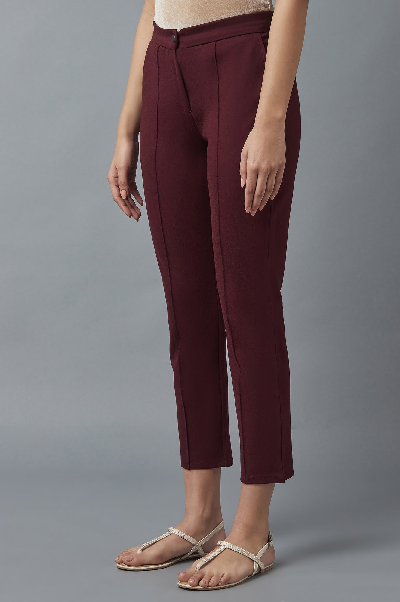 Maroon Solid Straight Fit Trousers With Pintuck Detail