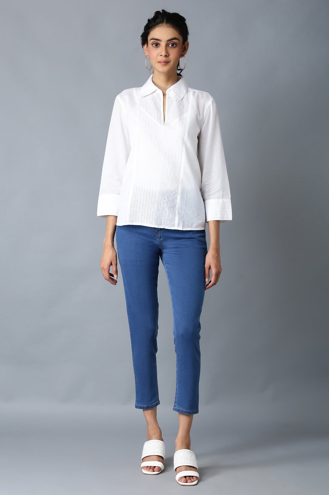 Ice Blue Solid Slim-fit Denim Pants with Front Zip Closure