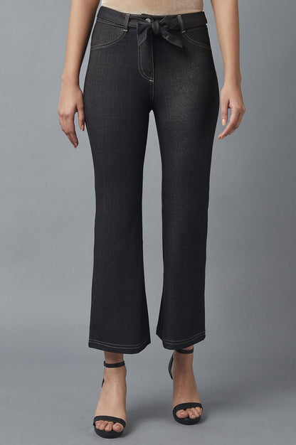 Black Solid Boot Cut Denim Pants With Waist Belt