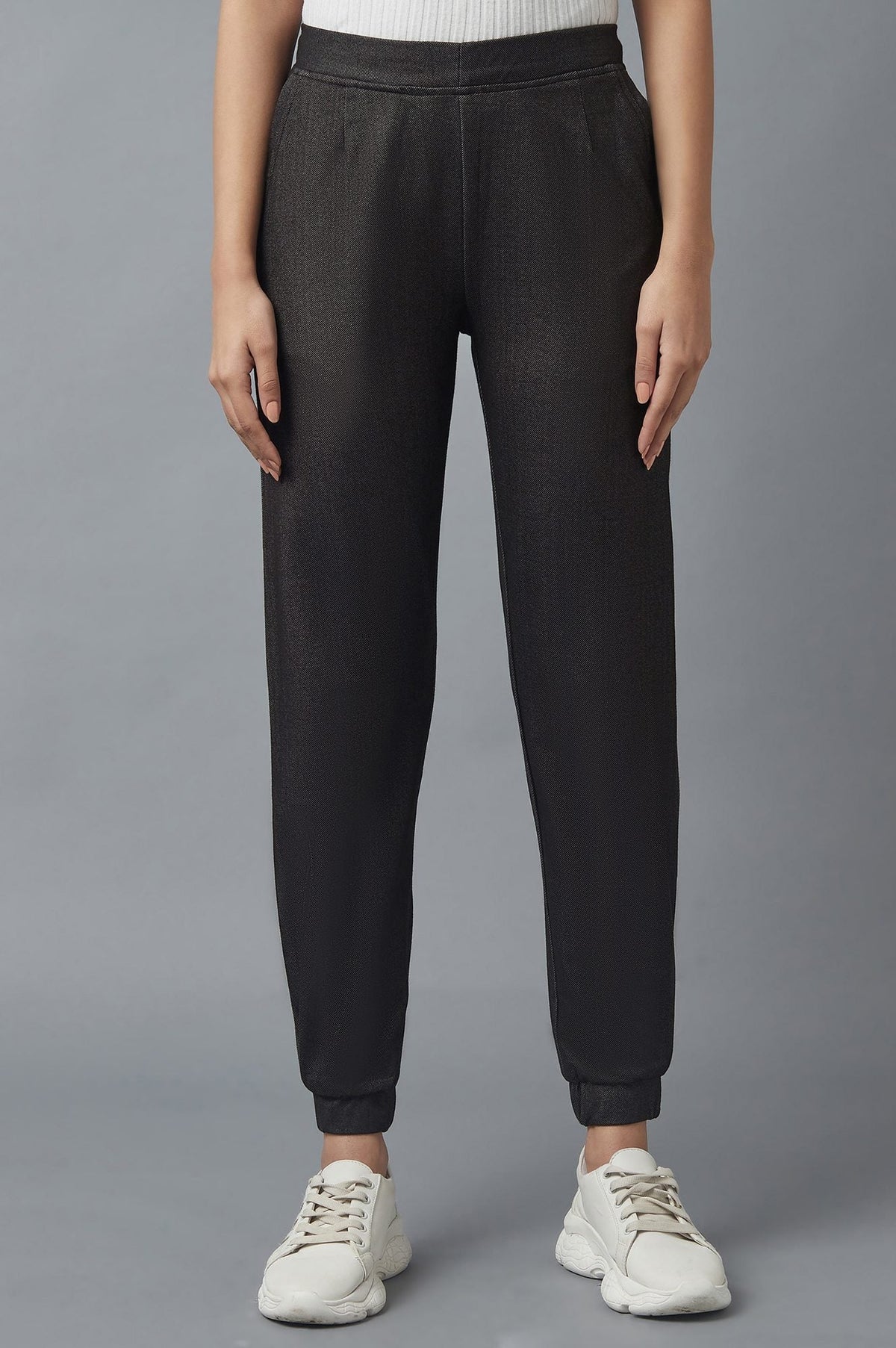 Elleven Women's Black Solid Tapered Cotton Pants With Pleated Detail - S