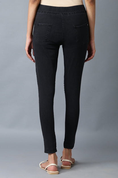 Grey Solid Slim Fit Denim Jeggings With Pintuck Detail