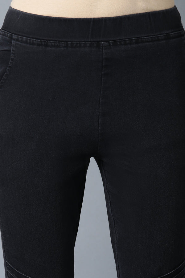 Grey Solid Slim Fit Denim Jeggings With Pintuck Detail