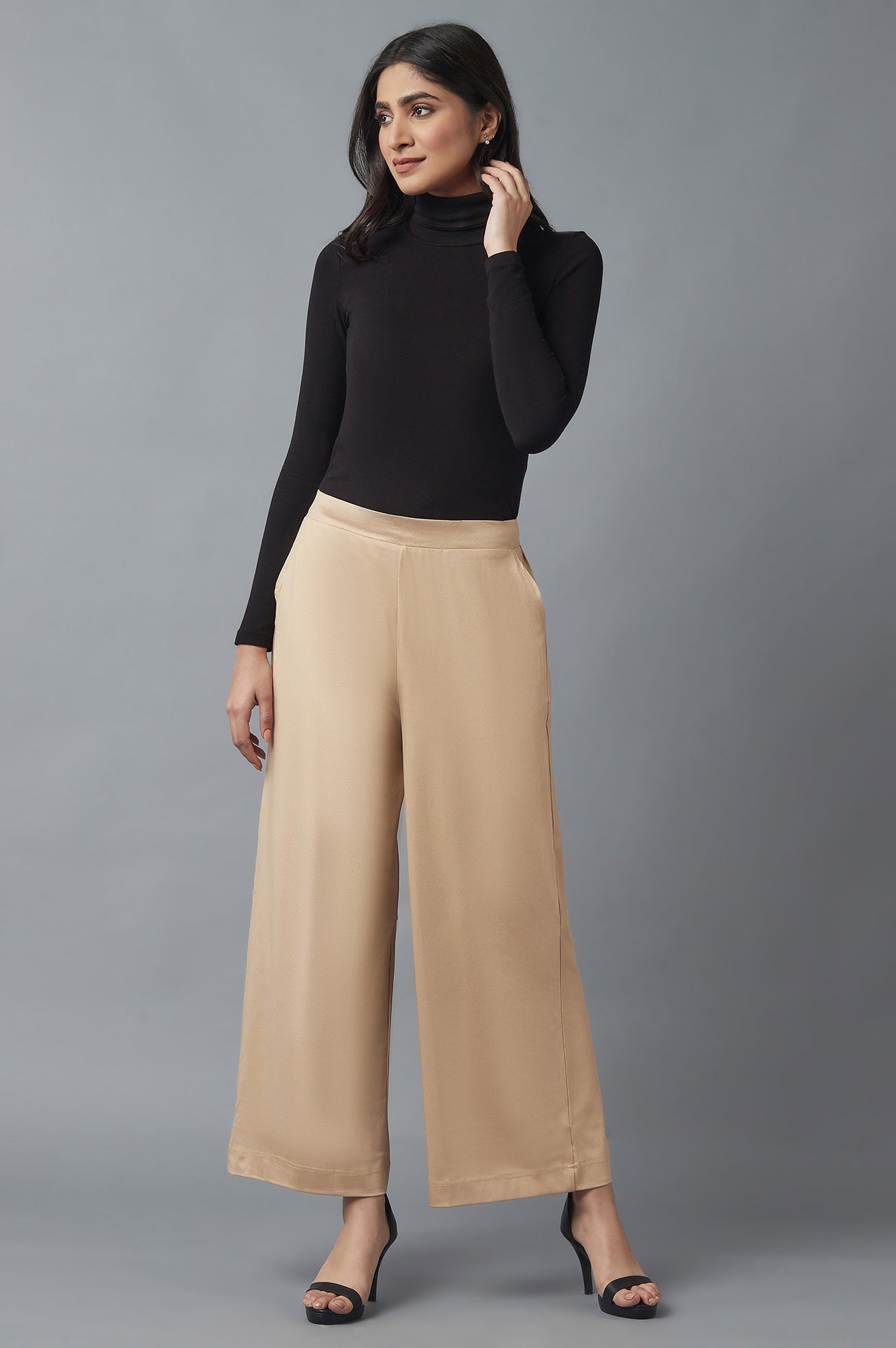 Rose Gold Solid Straight Fit Cotton Palazzo With Side Pockets