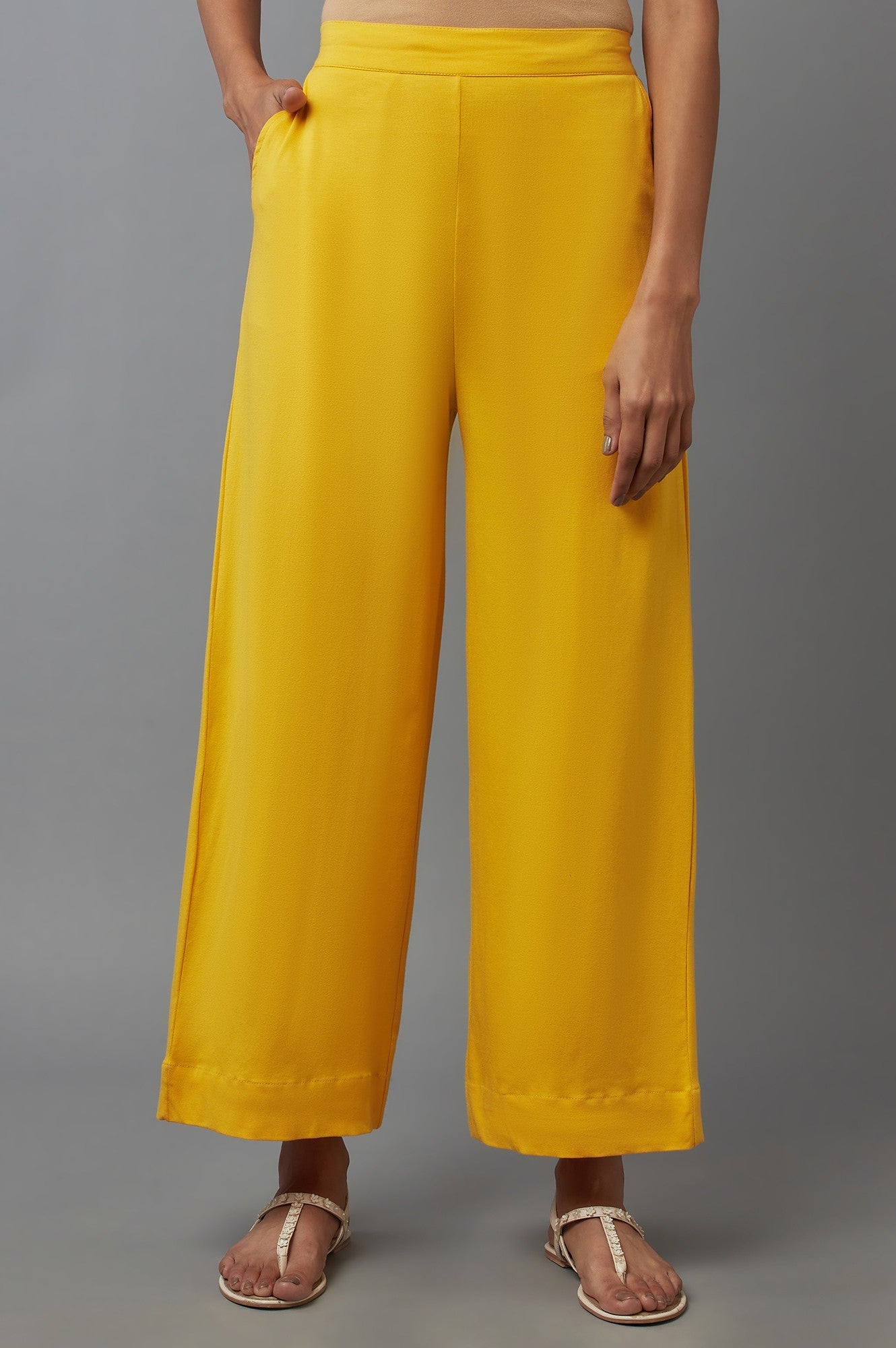Yellow Solid Straight Fit Cotton Palazzo With Side Pockets