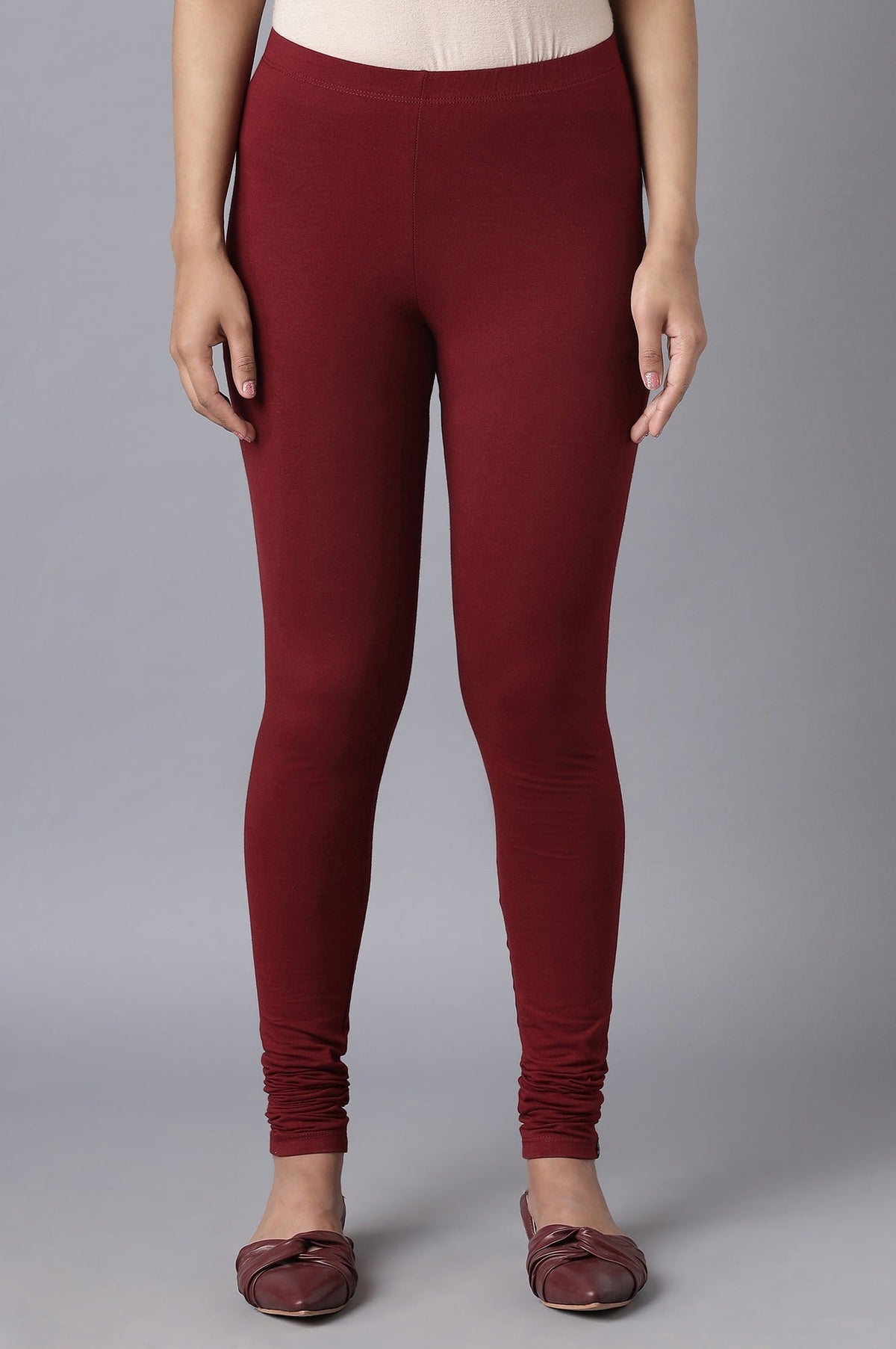 Elleven Women's Maroon Skin Fit Churidar - S