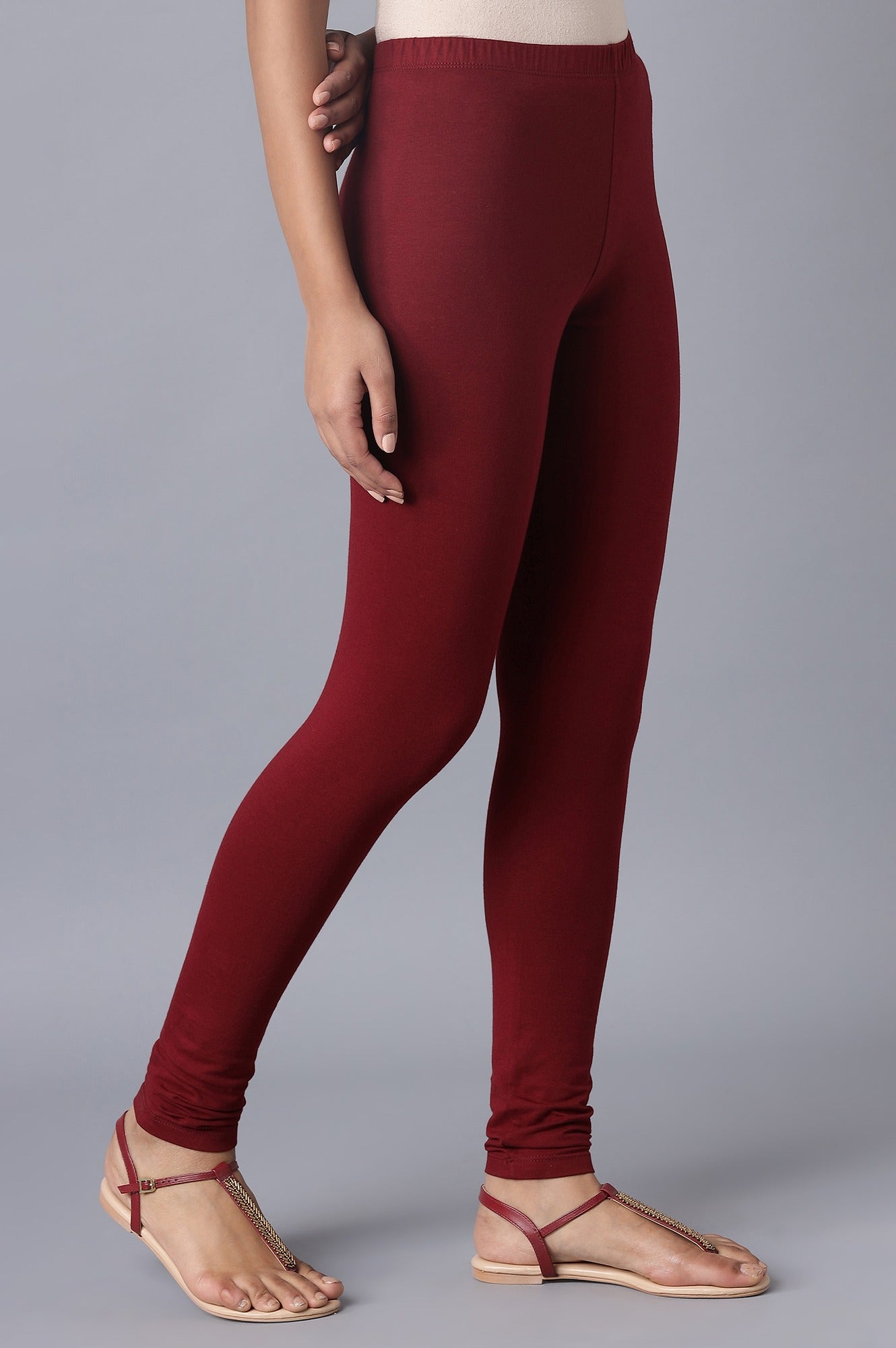 Maroon Solid Skinny Fit Cotton Tights With Elasticated Waistband