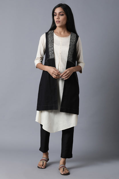 Black Sleeveless Embroidered Shrug