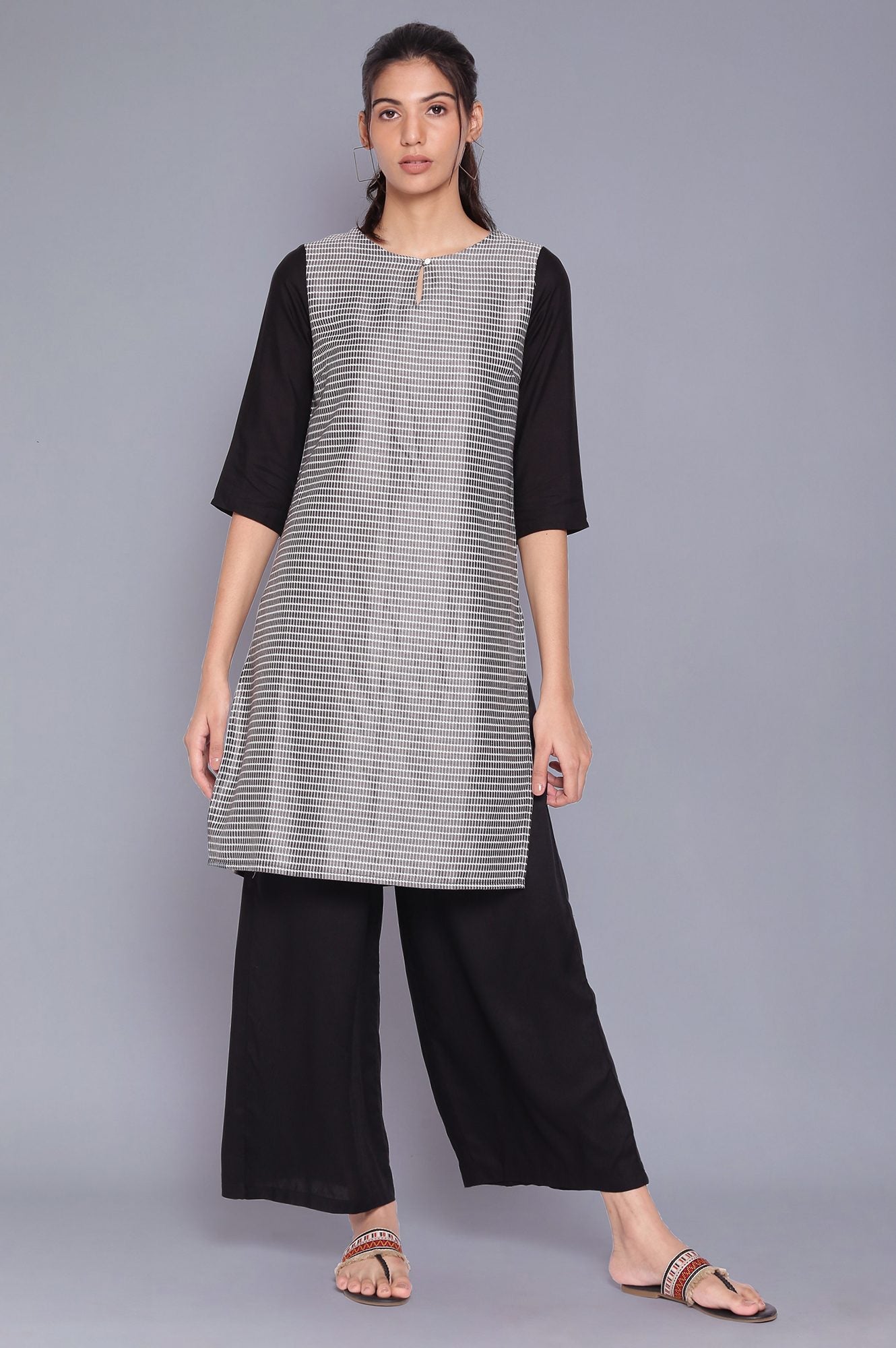 Black And Ecru Printed kurta With Parallel Pants