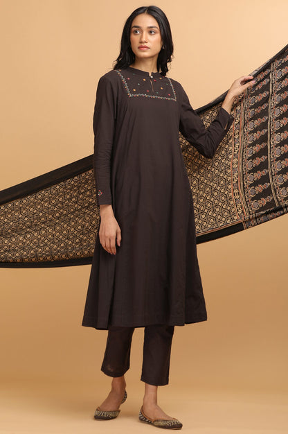 Dark Brown Panelled kurta in Kutch embroidery
