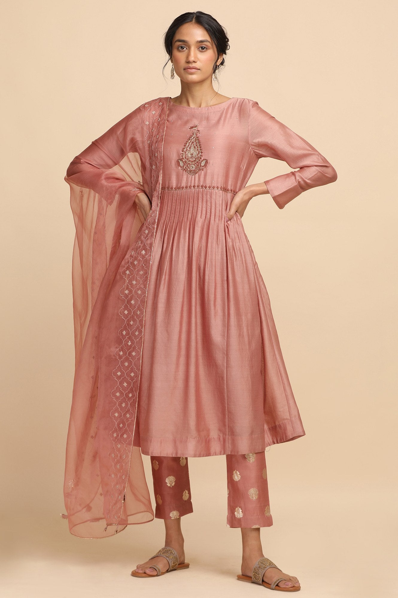 Dusty Pink Jacquard Slim Pants