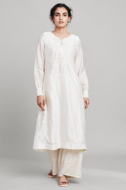 Ecru Chanderi Embroidered kurta With Side Panels