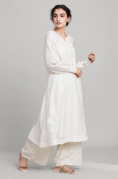 Ecru Chanderi Embroidered kurta With Side Panels