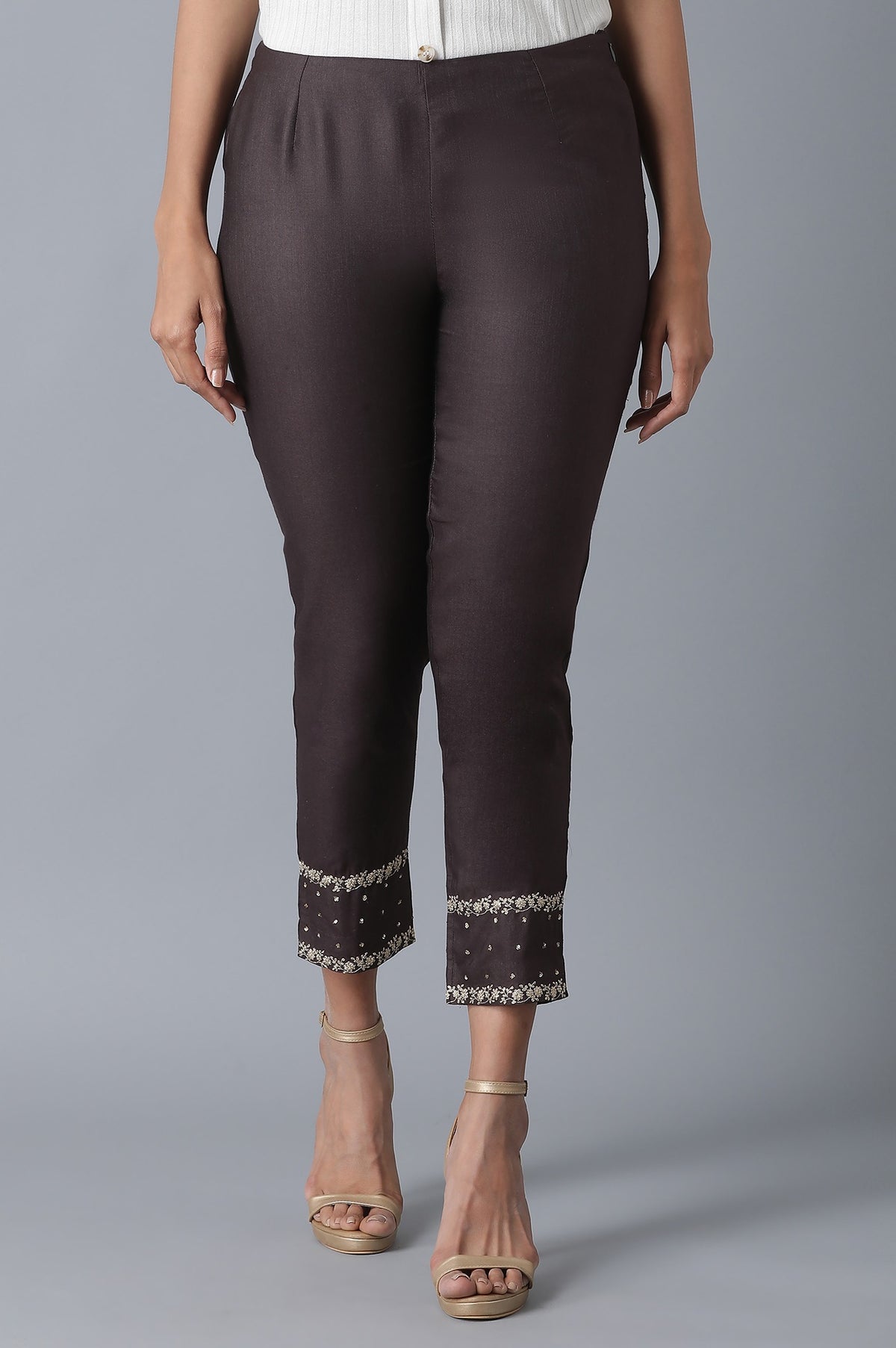 Brown Solid Embroidered Tapered Silk Slim Pants - XS