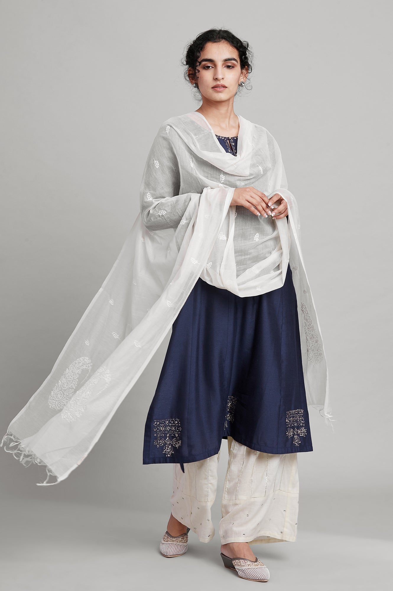 White Paisley Printed Thread Embroidered Pure Silk Dupatta
