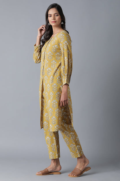Soft Multicoloured Buti Print kurta-Block Print Straight Pants Set