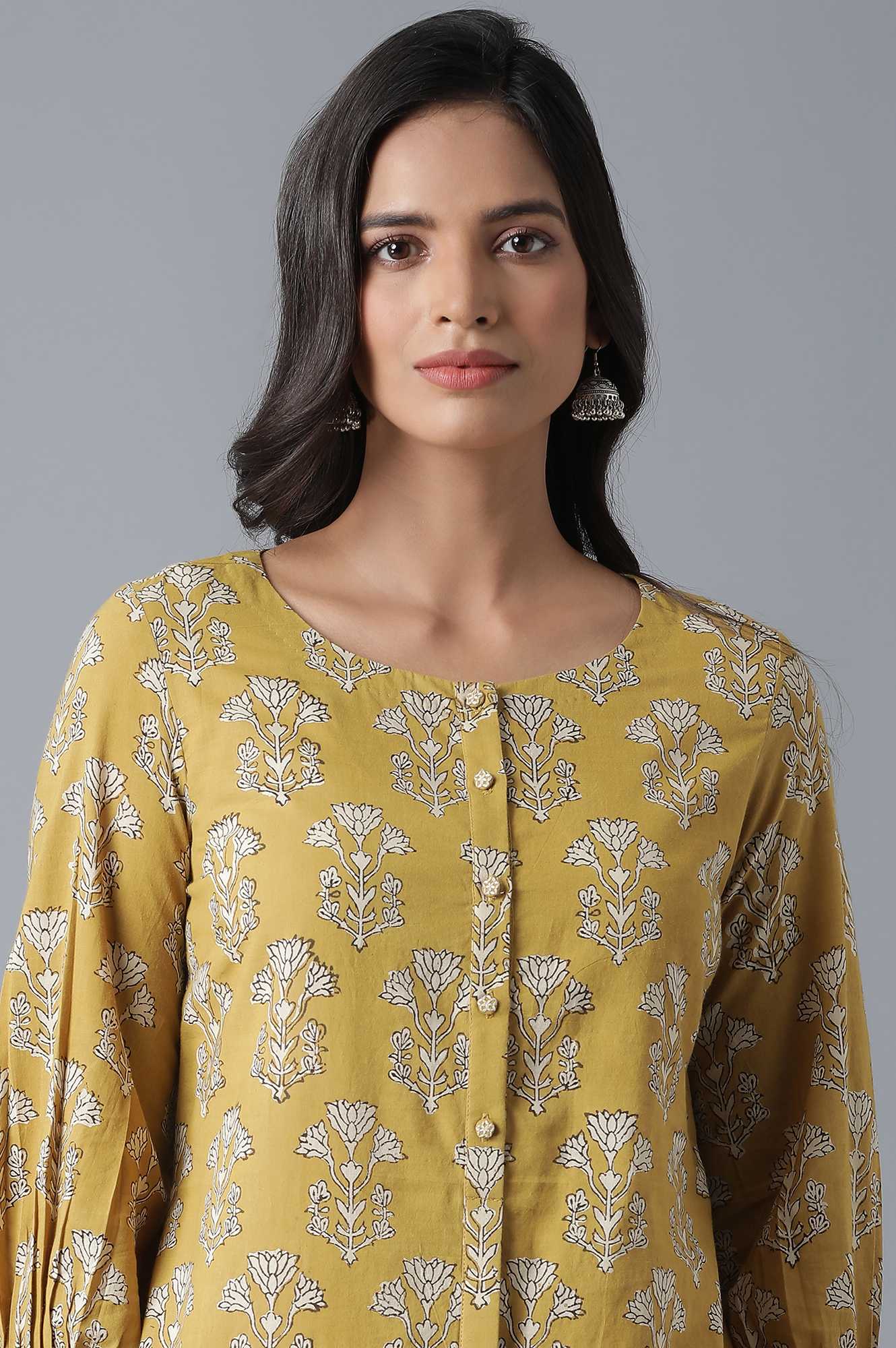 Soft Multicoloured Buti Print kurta-Block Print Straight Pants Set