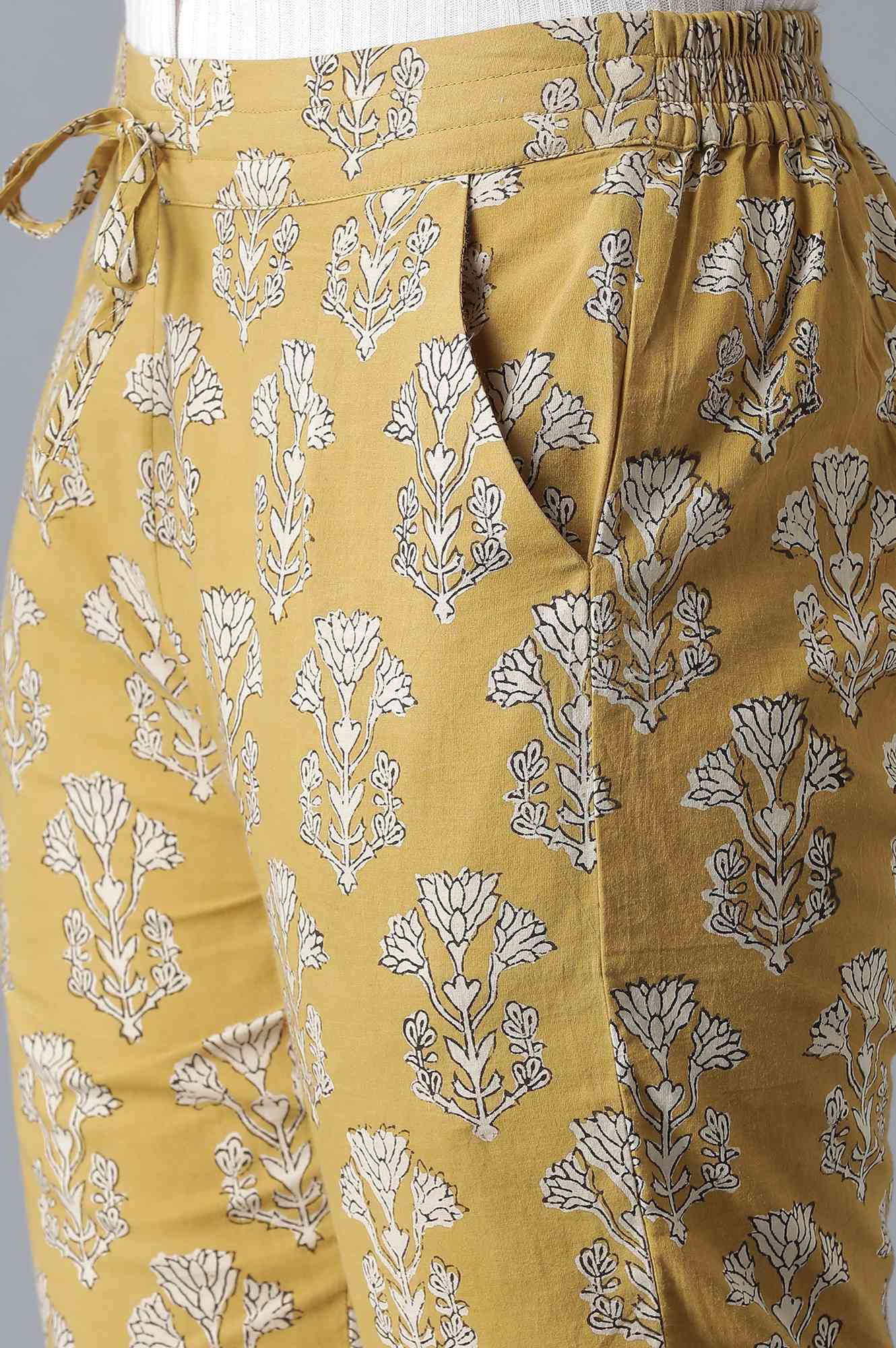 Soft Multicoloured Buti Print kurta-Block Print Straight Pants Set