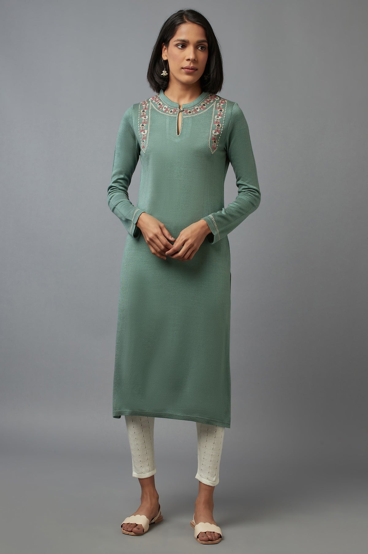 Oil Blue Embroidered Kurta - XS