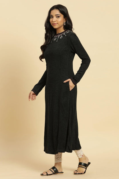 Black Embroidered Acrylic Kurta - wforwoman