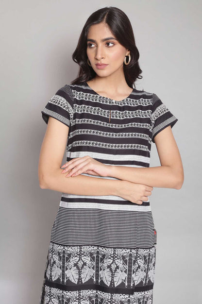 Black Striped Straight kurta