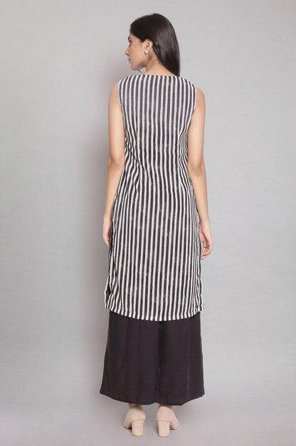 Ecru And Black Stripe Print kurta In Round Neck - wforwoman