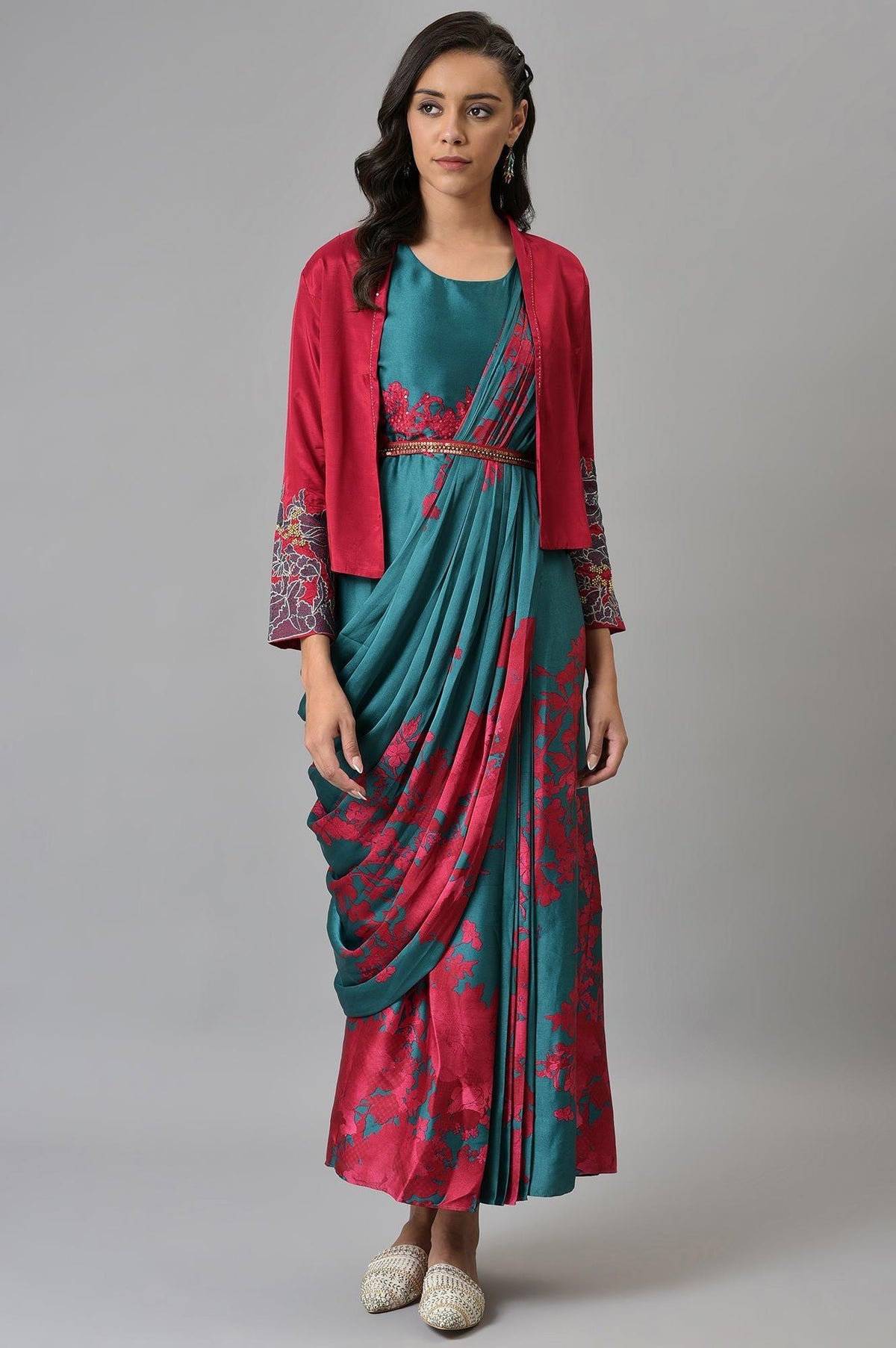 Green And Red Sleeveless Predrape Saree Dress With Belt And Tailored Jacket - XS