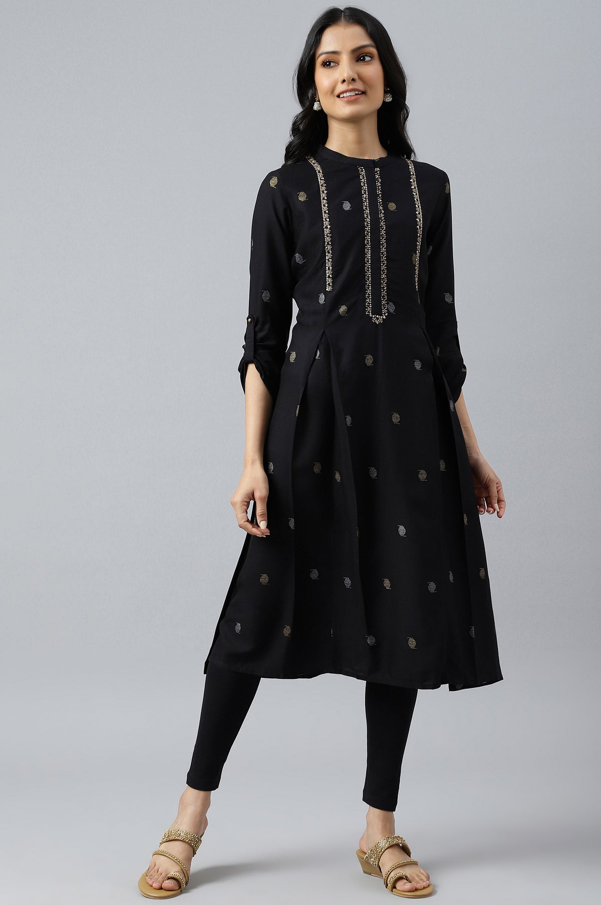 Black Mettalic Embroidered kurta With Pleats - XS