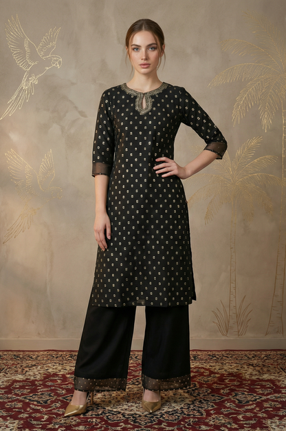 Black Printed kurta With Embroidery And Sequins